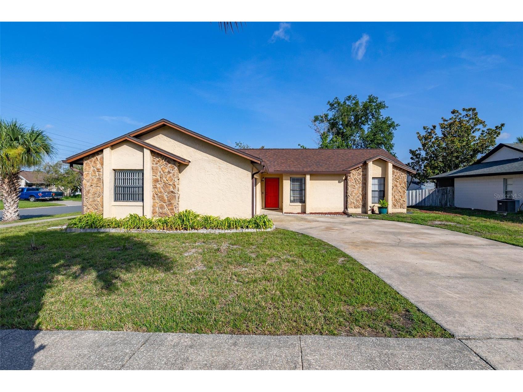 100 Grove Hollow Court Sanford FL 32773 S5154254 image1
