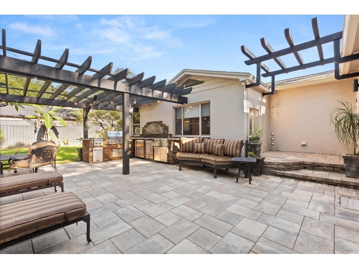 100 Kennison Drive Orlando FL 32801 O6306128 image3