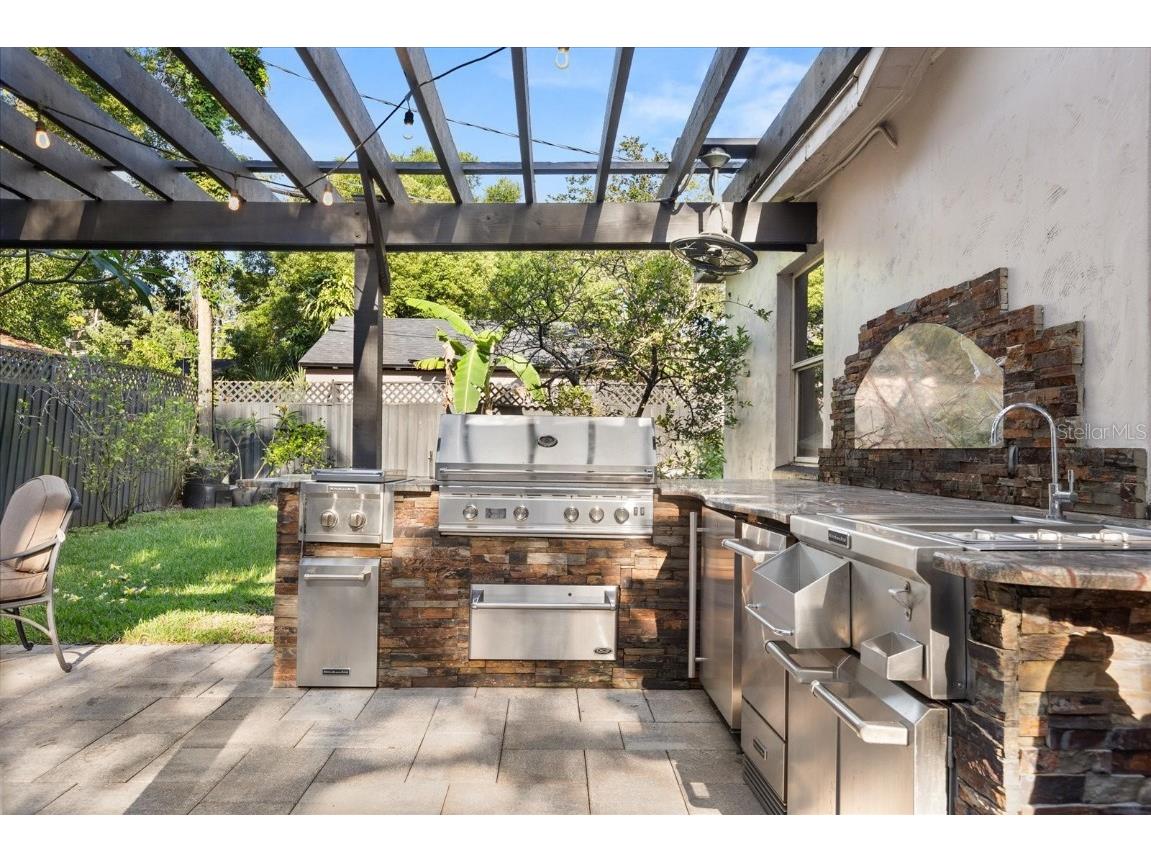 100 Kennison Drive Orlando FL 32801 O6306128 image4