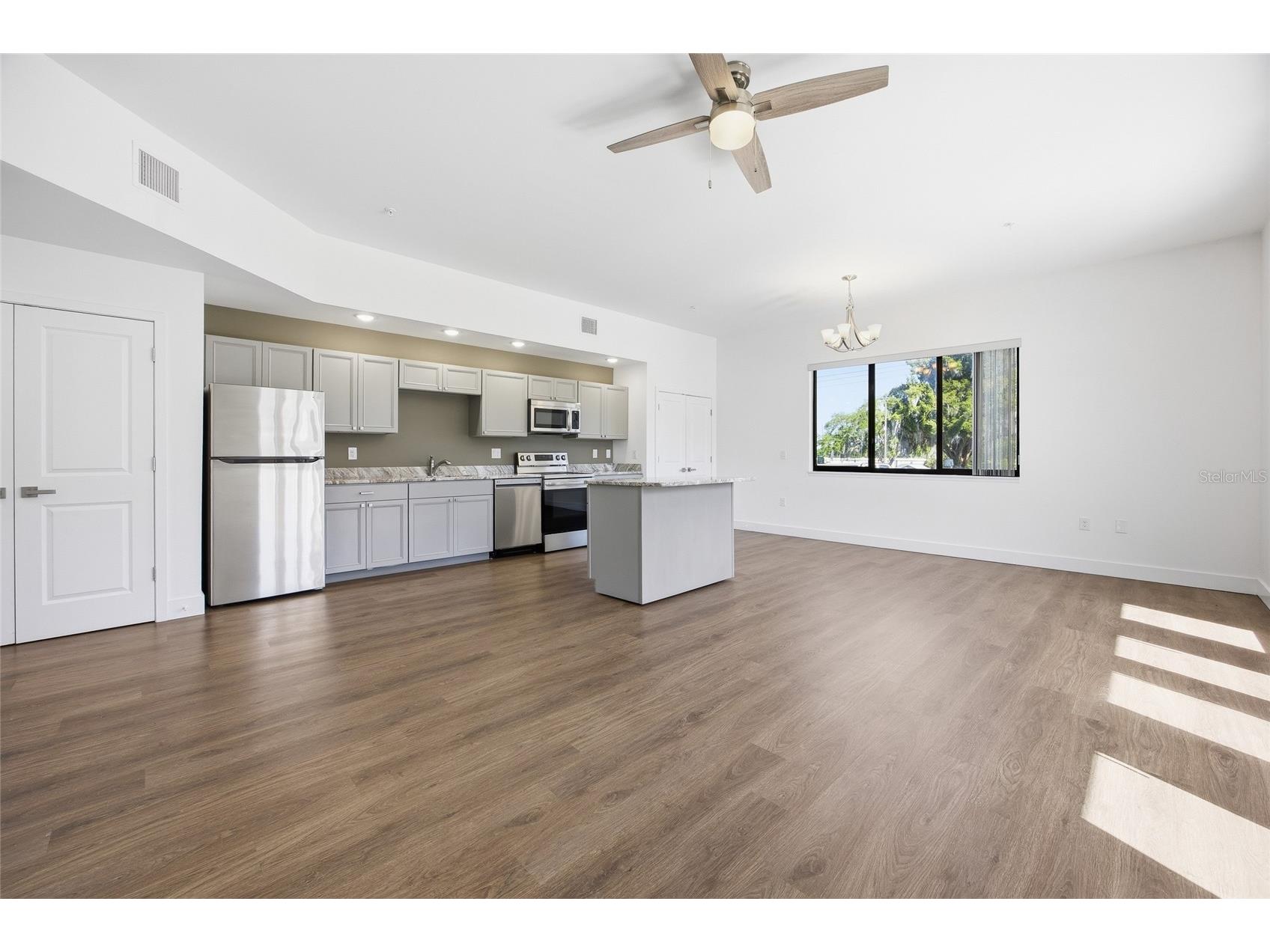 100 N Dewey Street Eustis FL 32726 O6396643 image2