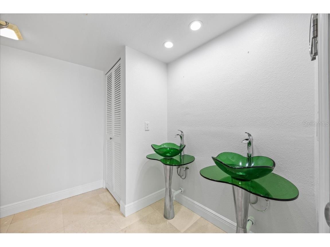 100 Oakmont Lane #101 Belleair FL 33756 TB8448707 image20