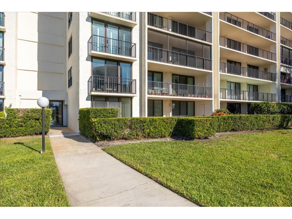 100 Oakmont Lane #101 Belleair FL 33756 TB8448707 image27