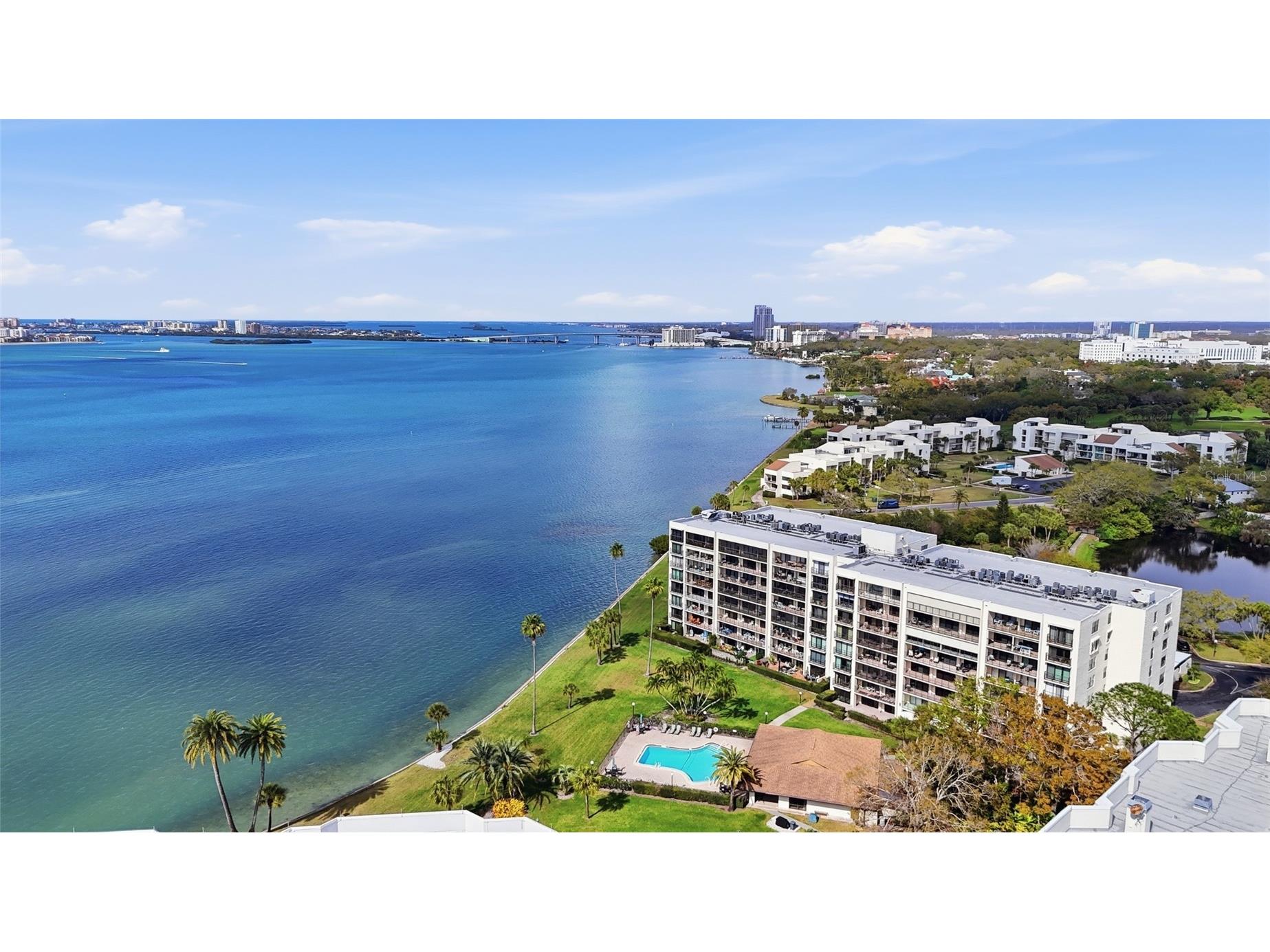 100 Oakmont Lane #102 Belleair FL 33756 TB8483007 image1