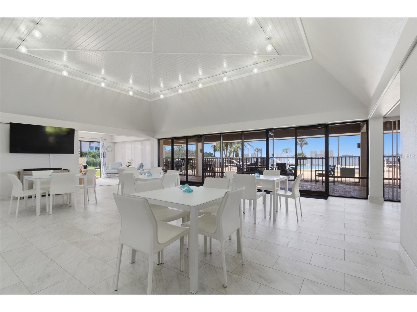 100 Oakmont Lane #102 Belleair FL 33756 TB8483007 image32