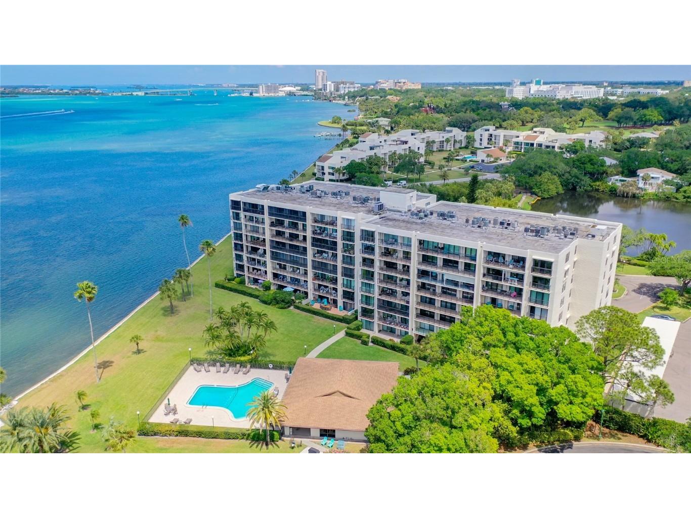 100 Oakmont Lane #208 Belleair FL 33756 - INTRACOASTAL WATERWAY U8199736 image1