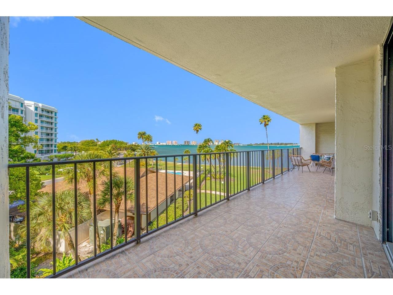 100 Oakmont Lane #402 Belleair FL 33756 TB8491904 image2
