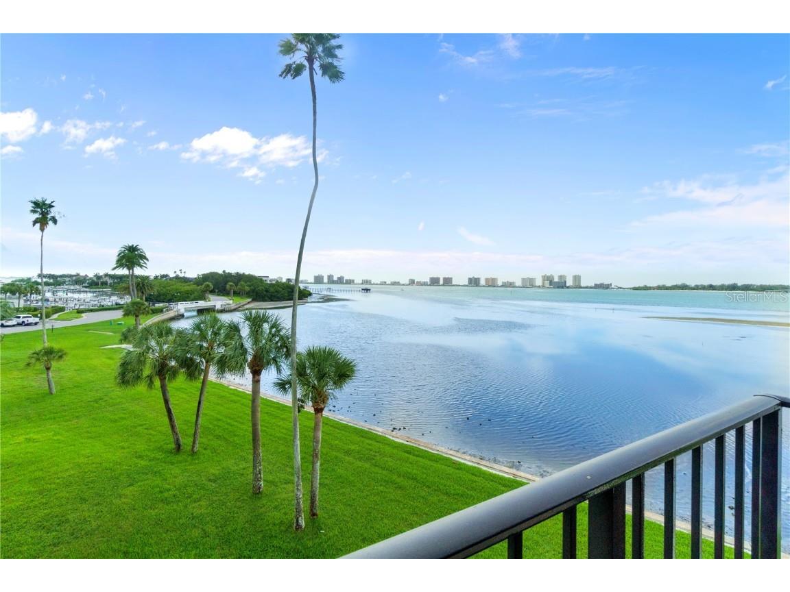 100 Oakmont Lane #410 Belleair FL 33756 - INTRACOASTAL U8255982 image1