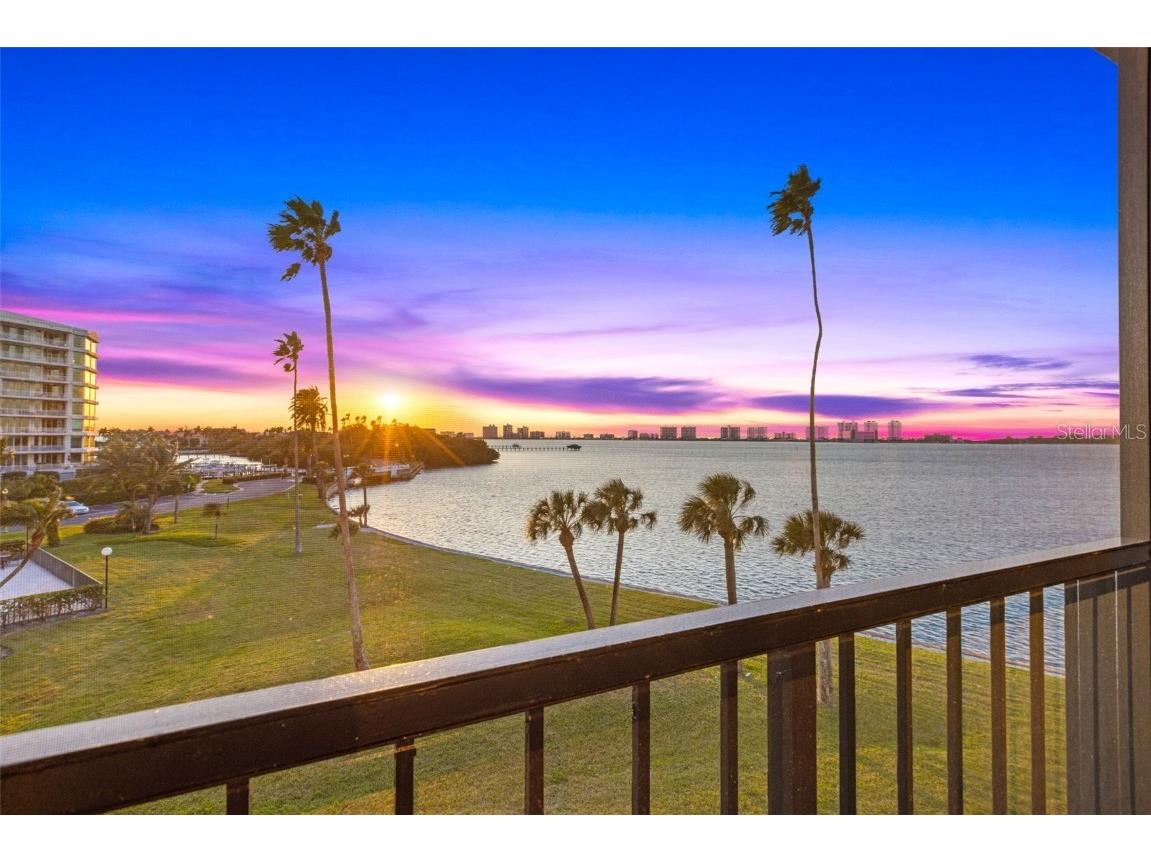 100 Oakmont Lane #411-412 Belleair FL 33756 - INTRACOASTAL WATERWAY U8189161 image1