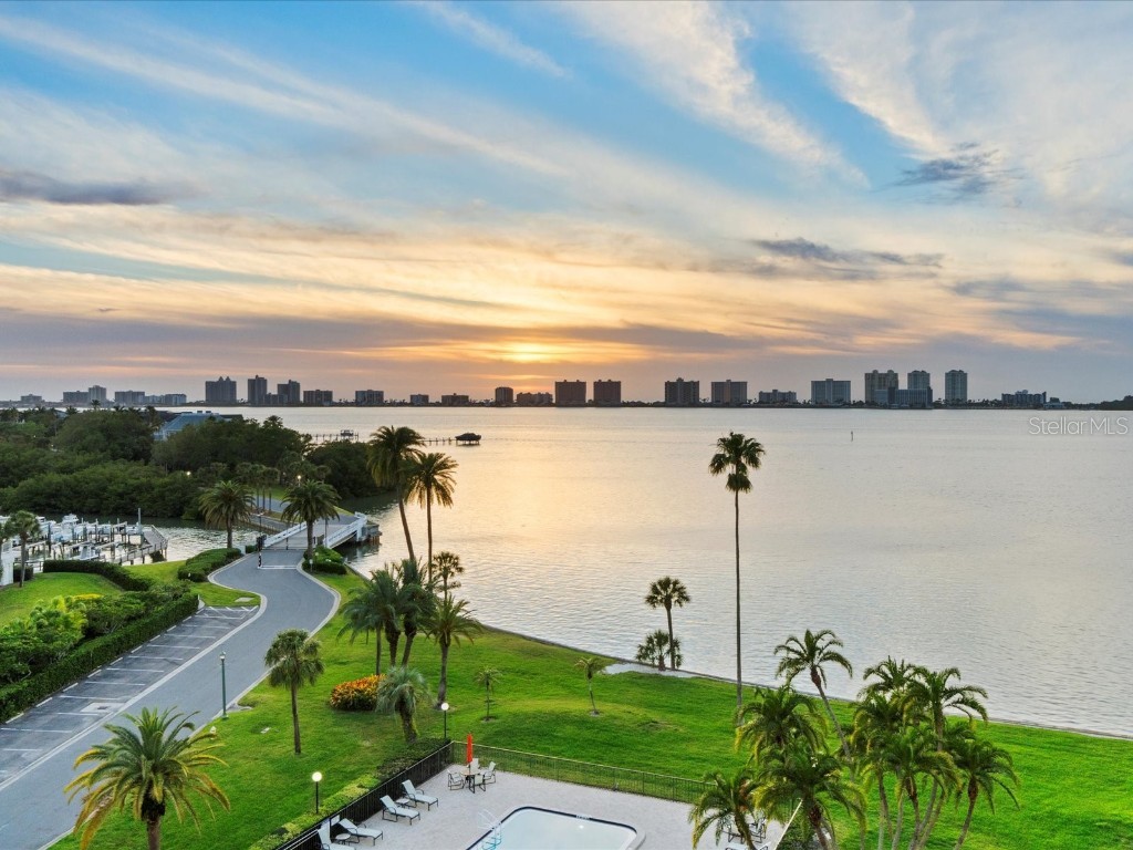 100 Oakmont Lane #802 Belleair FL 33756 - CLEARWATER HARBOR U8236585 image1