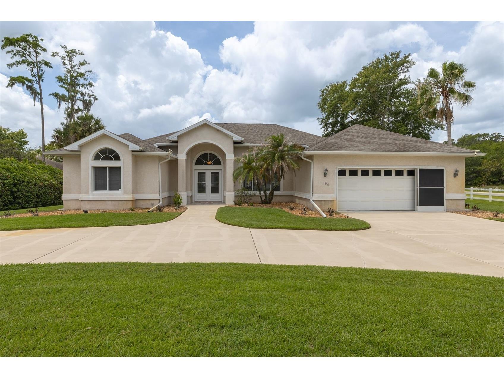100 Paradise Valley Court Daytona Beach FL 32114 V4949353 image1