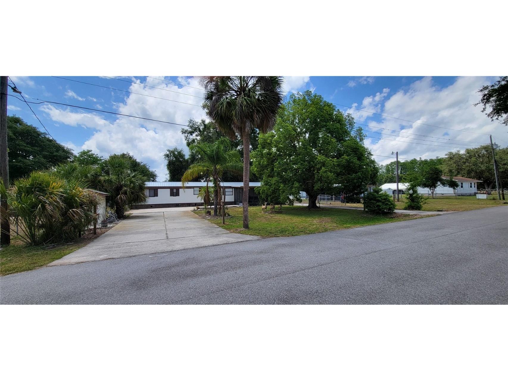 100 Pine Drive Kenansville FL 34739 - LAKE MARION S5126341 image1