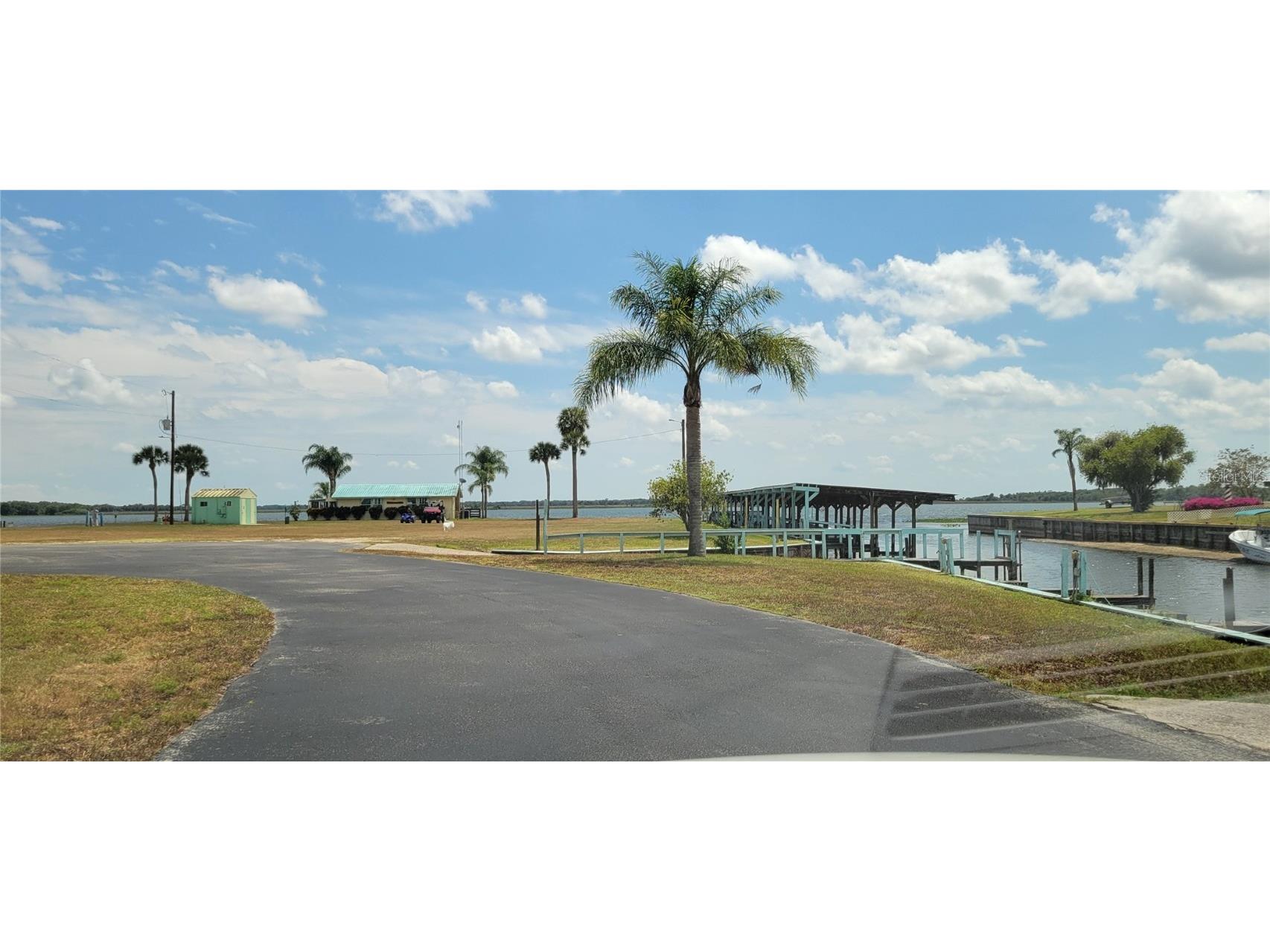 100 Pine Drive Kenansville FL 34739 - LAKE MARION S5126341 image33