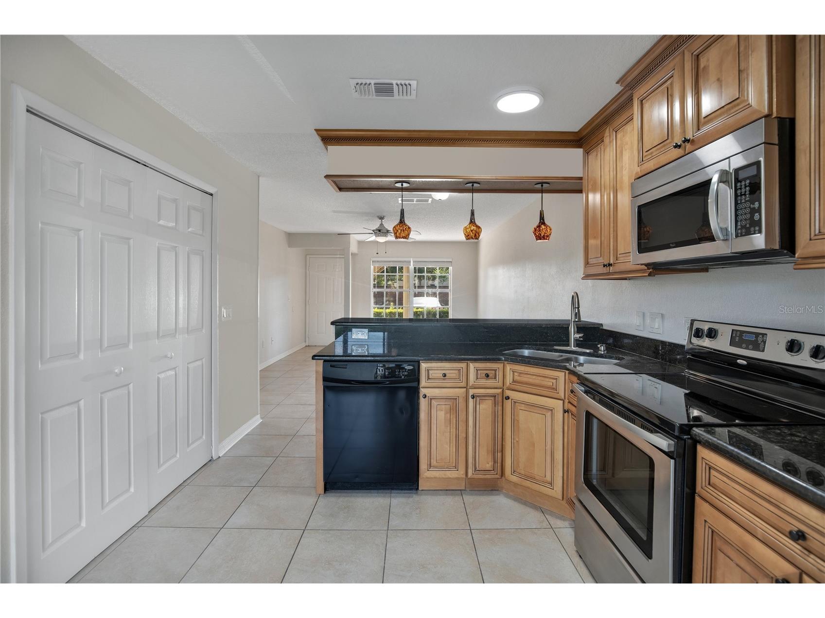 100 Reserve Circle #104 Oviedo FL 32765 O6384229 image9