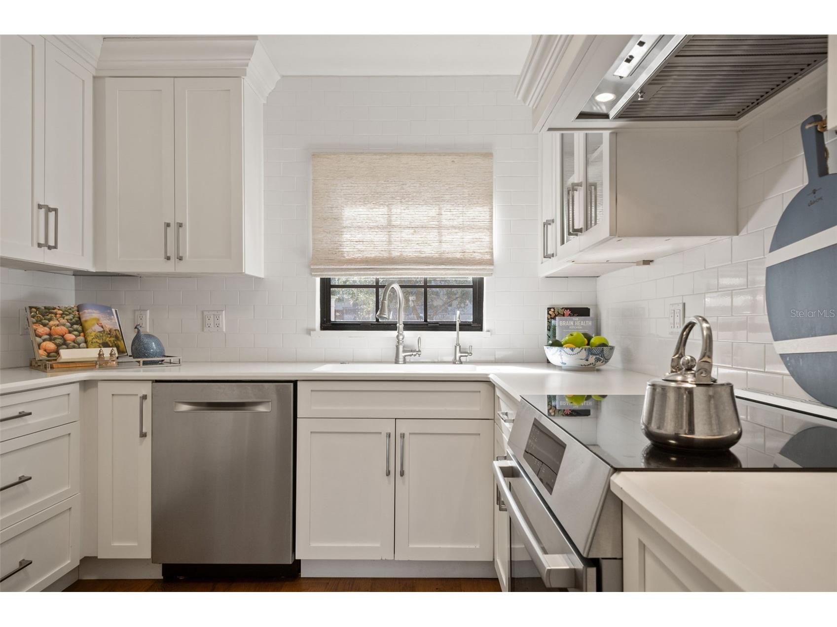 100 S Interlachen Avenue #101 Winter Park FL 32789 - LAKE OSCEOLA O6382597 image16