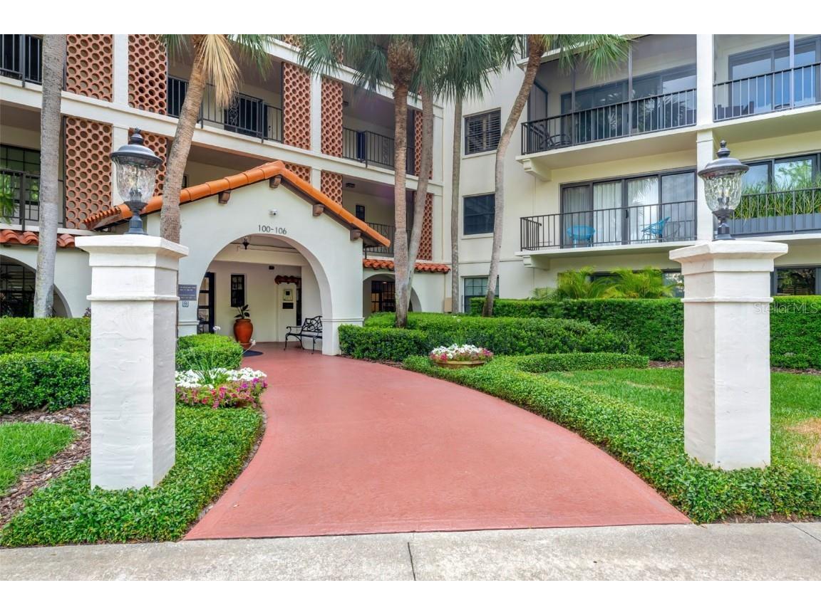 100 S Interlachen Avenue #410F Winter Park FL 32789 - LAKE OSCEOLA O6303353 image1