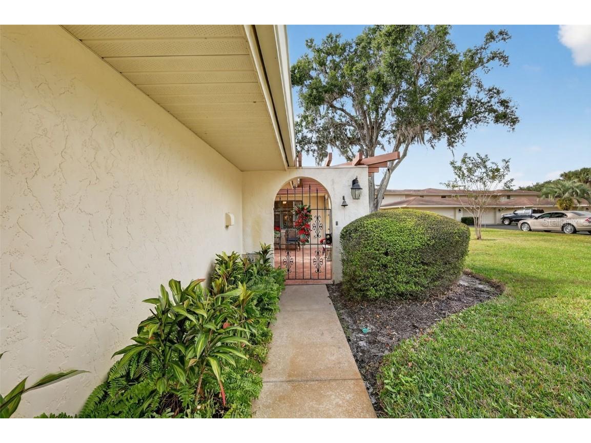 100 S Tremain Street #F1 Mount Dora FL 32757 G5105185 image2