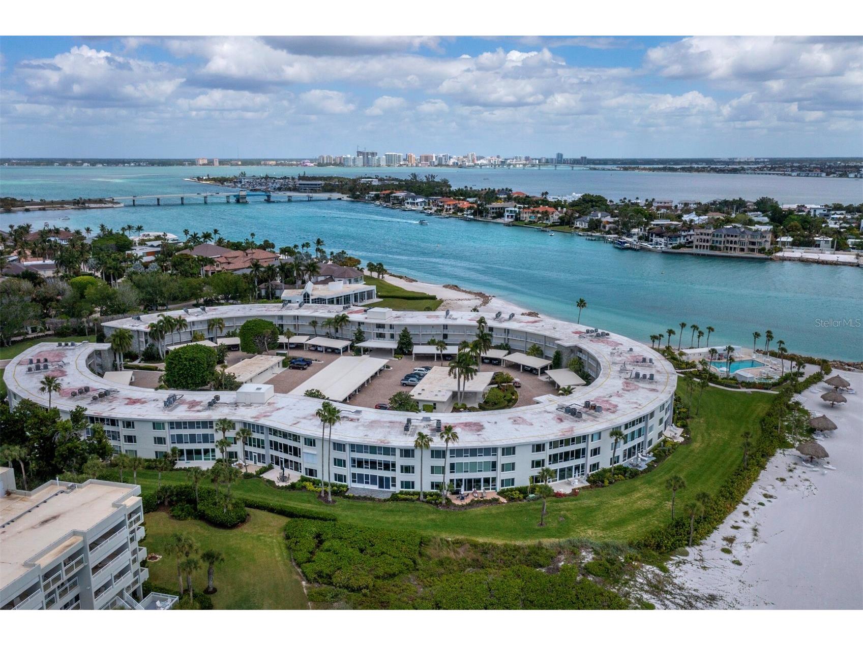 100 Sands Point Road #108 Longboat Key FL 34228 - WATERWAY TO SARASOTA BAY A4688092 image1