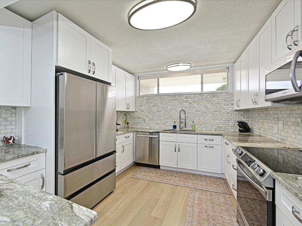 100 Sands Point Road #225 Longboat Key FL 34228 A4676681 image16