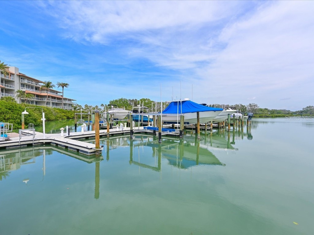 100 Sands Point Road #225 Longboat Key FL 34228 A4676681 image33