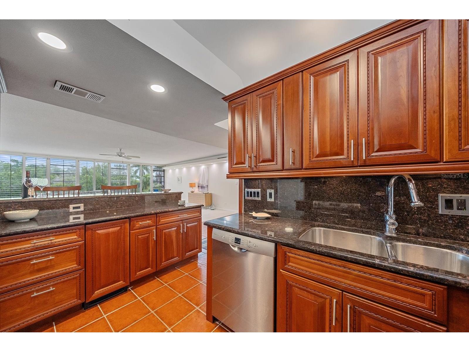 100 Sands Point Road #303 Longboat Key FL 34228 A4696825 image11