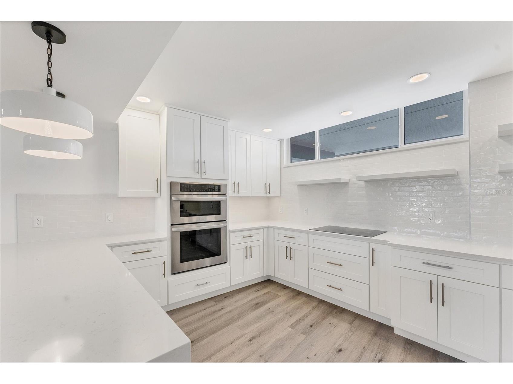 100 Sands Point Road #323 Longboat Key FL 34228 A4635400 image12