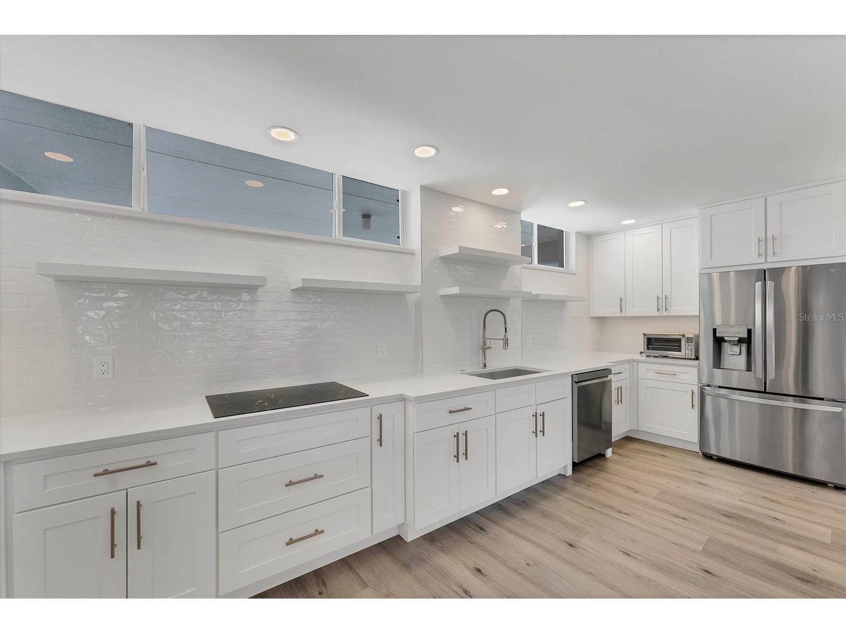 100 Sands Point Road #323 Longboat Key FL 34228 A4635400 image13