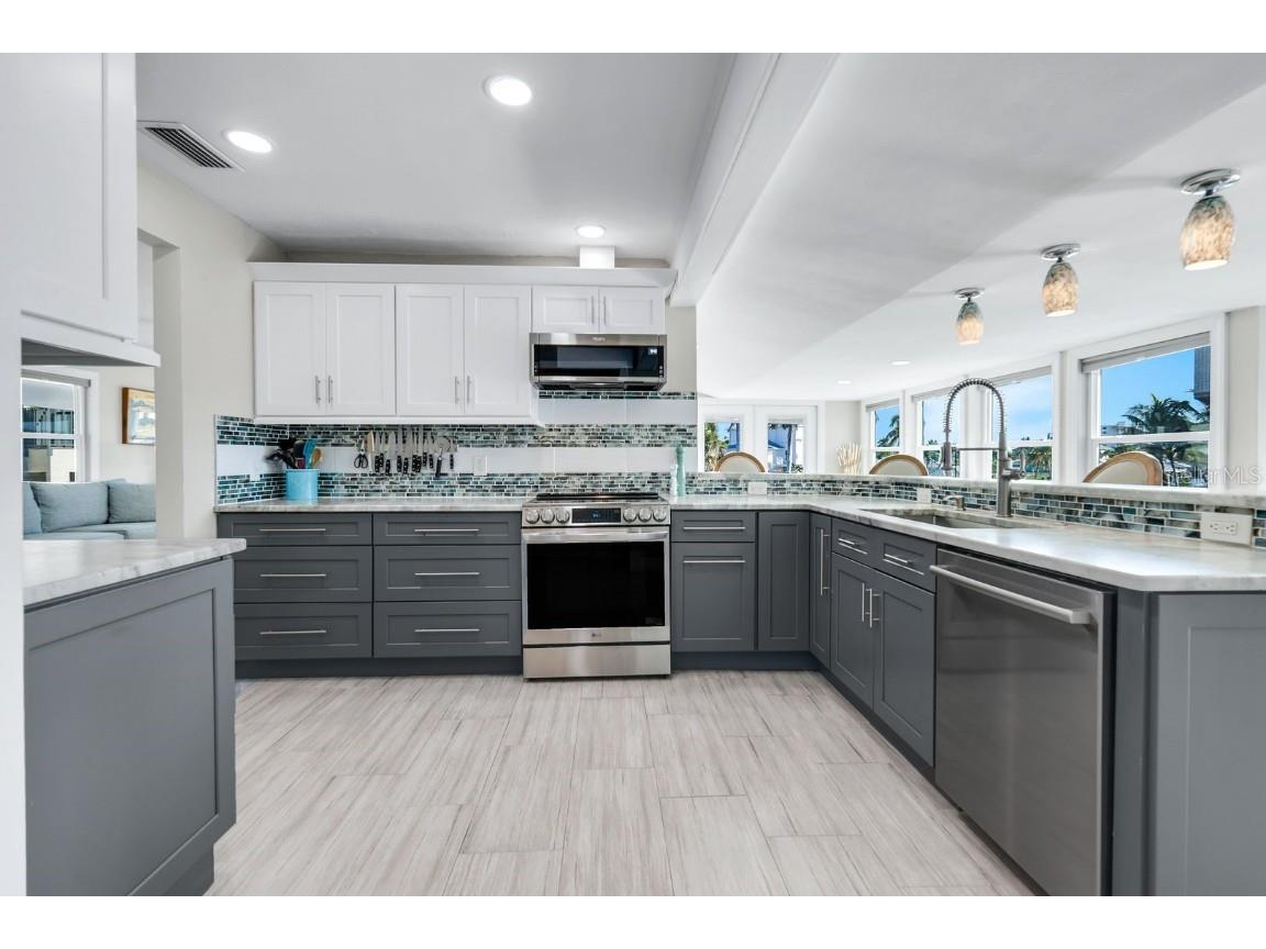 100 Tarpon Road Fort Myers Beach FL 33931 C7518606 image9