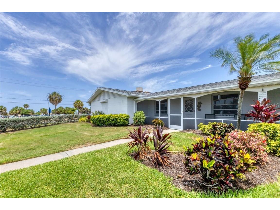 100 The Esplanade N #13 Venice FL 34285 N6133312 image1