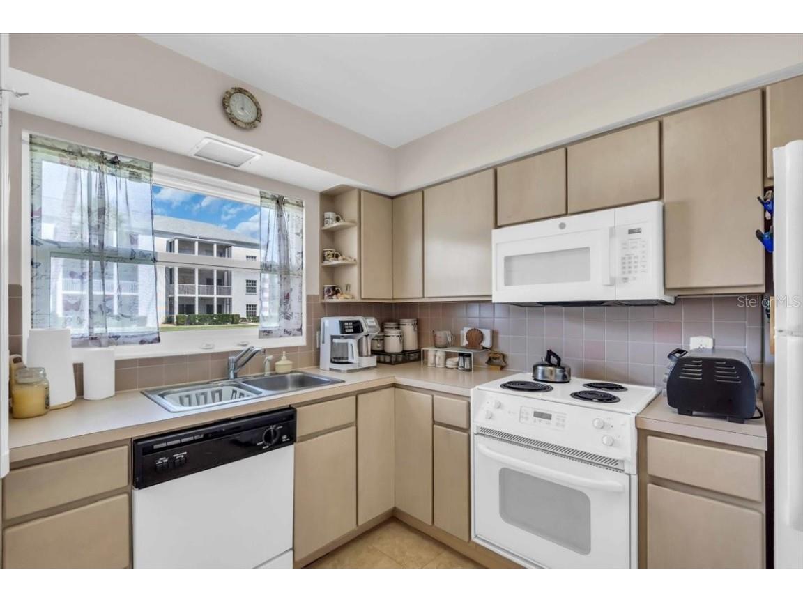 100 The Esplanade N #18 Venice FL 34285 N6139803 image24