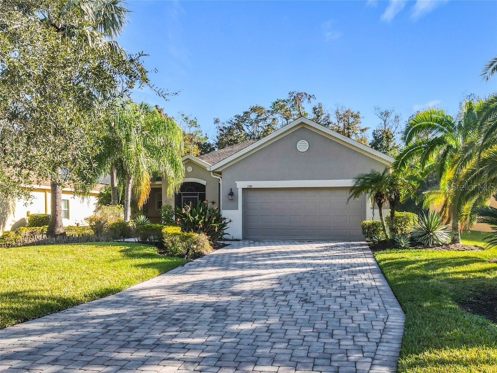 100 Vizcaya Court Kissimmee FL 34759 S5114607 image1