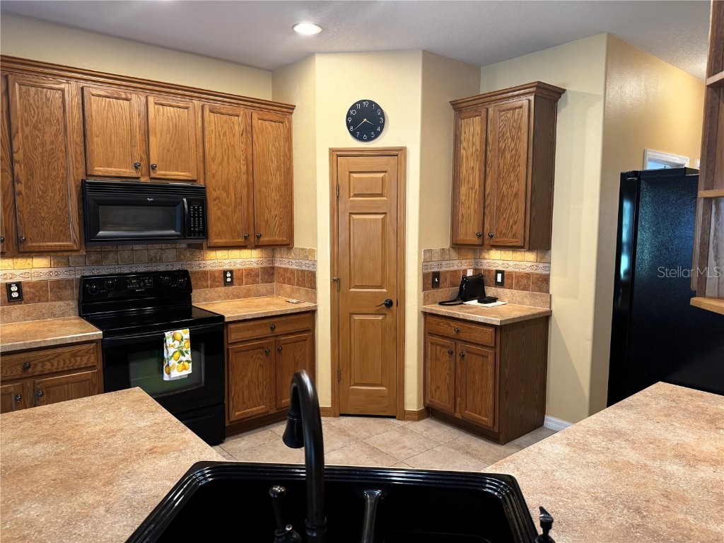 100 Vizcaya Court Poinciana FL 34759 TB8452171 image18