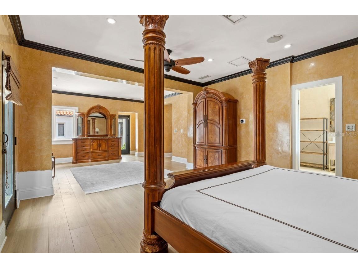 100 W Davis Boulevard Tampa FL 33606 T3435150 image16