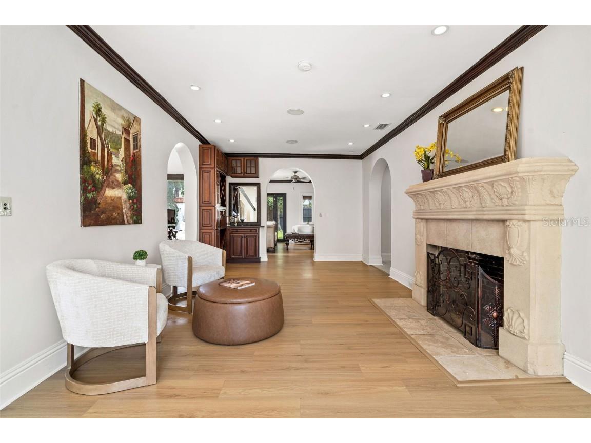 100 W Davis Boulevard Tampa FL 33606 T3435150 image6