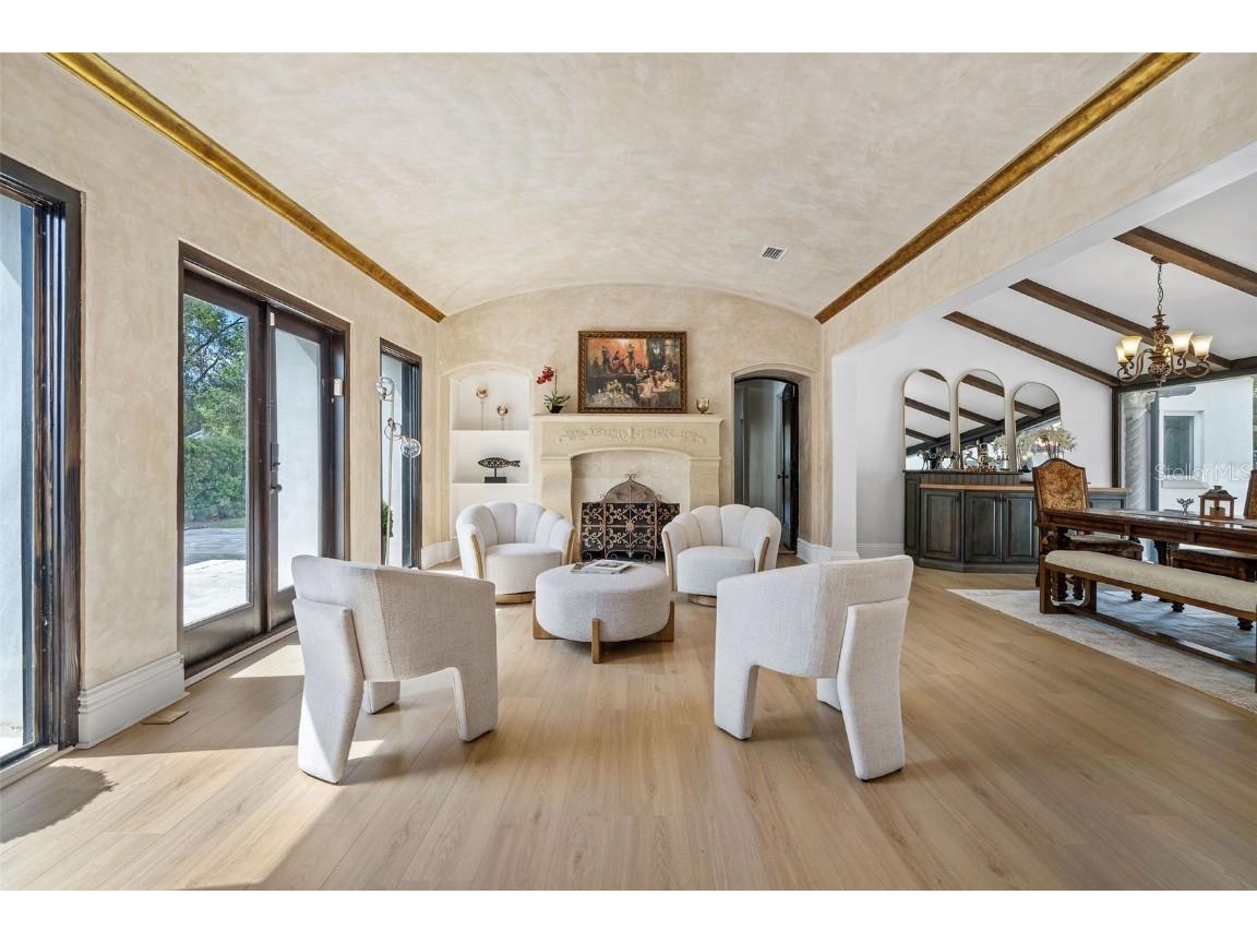 100 W Davis Boulevard Tampa FL 33606 T3435150 image8