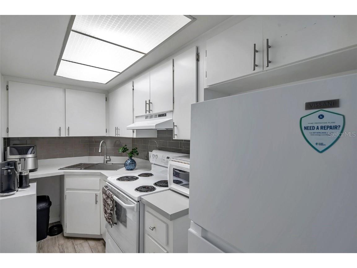 100 Waverly Way #101 Clearwater FL 33756 TB8351082 image6