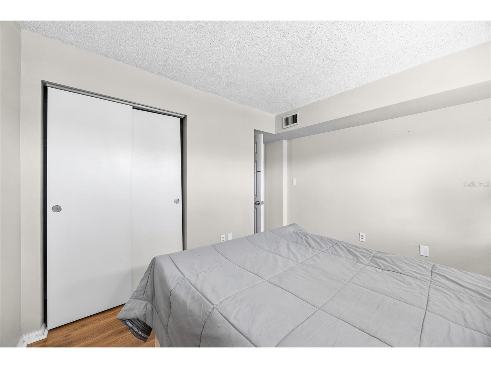 100 Waverly Way #201 Clearwater FL 33756 TB8478903 image14