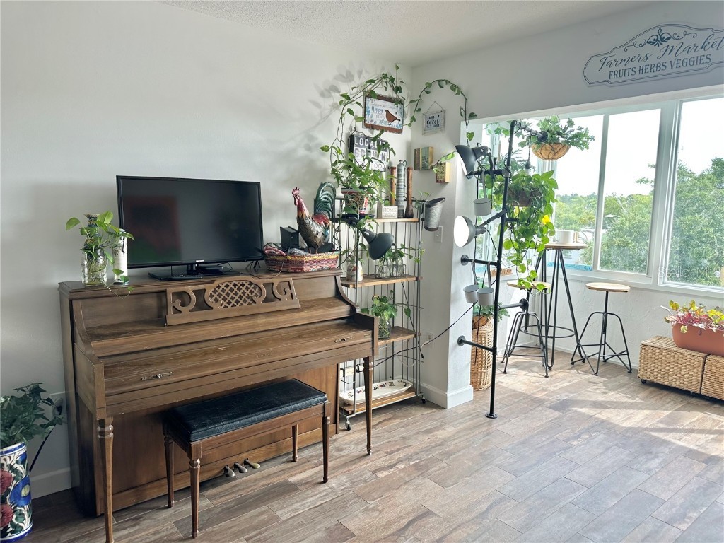 100 Waverly Way #303 Clearwater FL 33756 TB8448471 image14