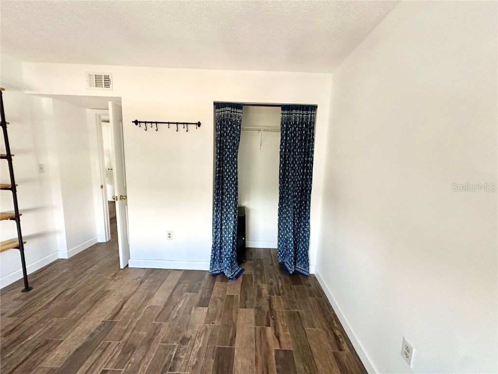 100 Waverly Way #303 Clearwater FL 33756 TB8448471 image30