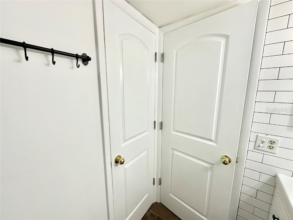 100 Waverly Way #303 Clearwater FL 33756 TB8448471 image36