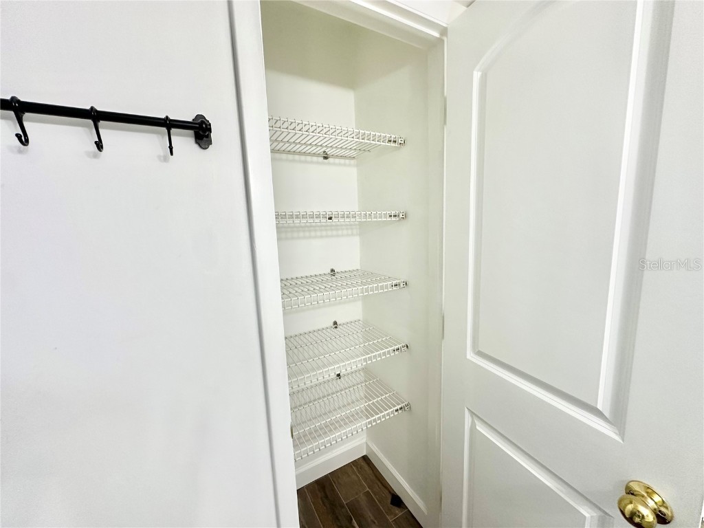 100 Waverly Way #303 Clearwater FL 33756 TB8448471 image37