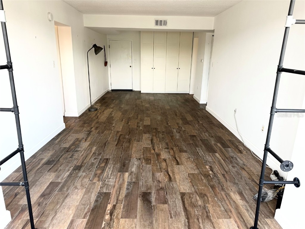 100 Waverly Way #303 Clearwater FL 33756 TB8448471 image39