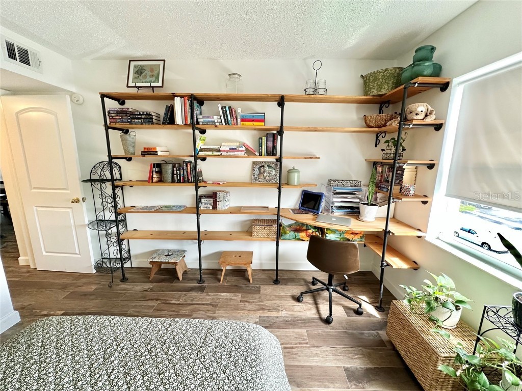 100 Waverly Way #303 Clearwater FL 33756 TB8448471 image52