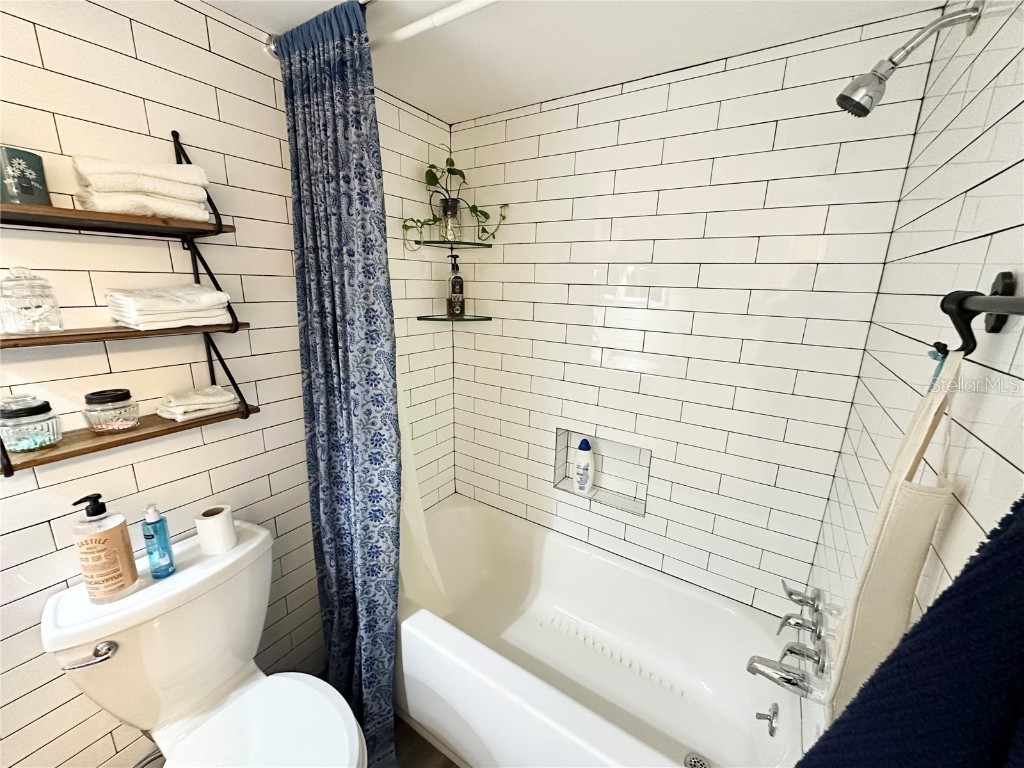 100 Waverly Way #303 Clearwater FL 33756 TB8448471 image57