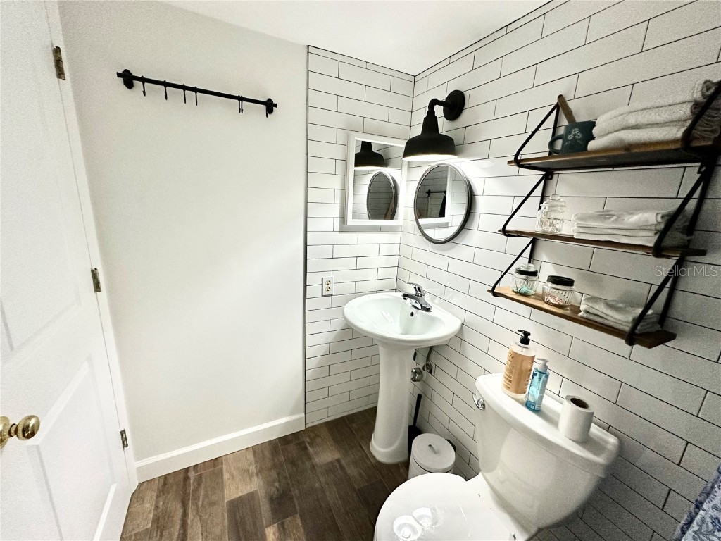 100 Waverly Way #303 Clearwater FL 33756 TB8448471 image59