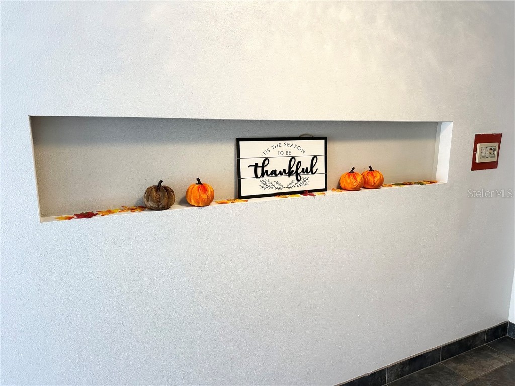 100 Waverly Way #303 Clearwater FL 33756 TB8448471 image70