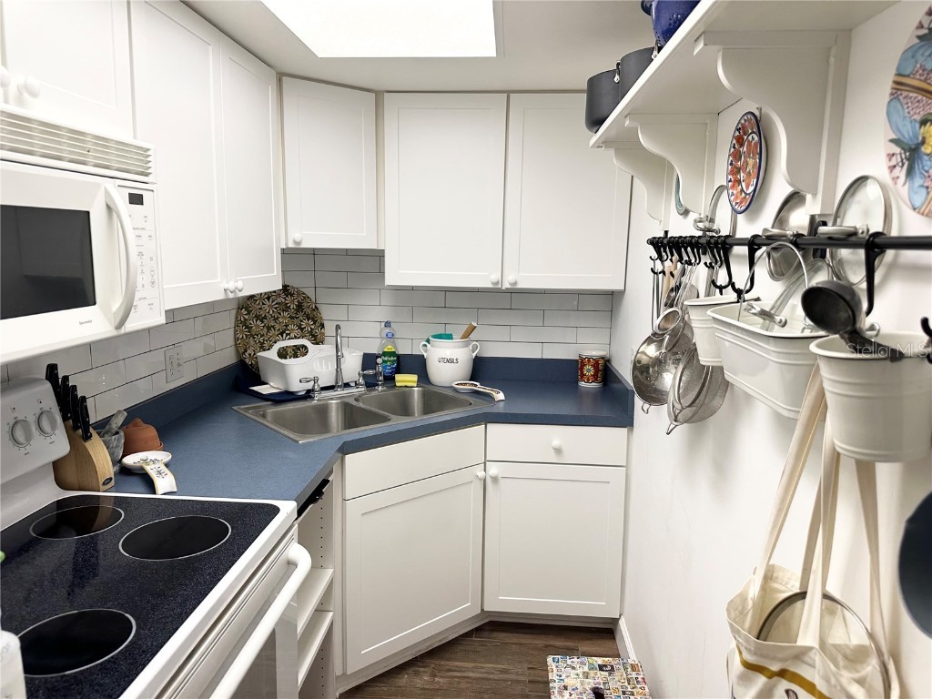 100 Waverly Way #303 Clearwater FL 33756 TB8448471 image8