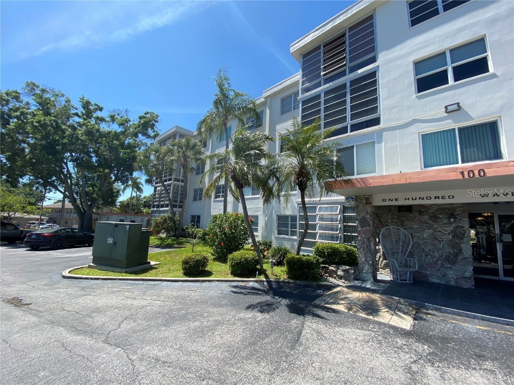 100 Waverly Way #403 Clearwater FL 33756 U8187489 image1