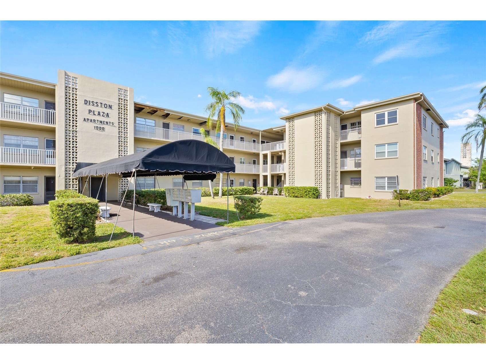 1000 49th Street N #214 Saint Petersburg FL 33710 TB8469369 image1