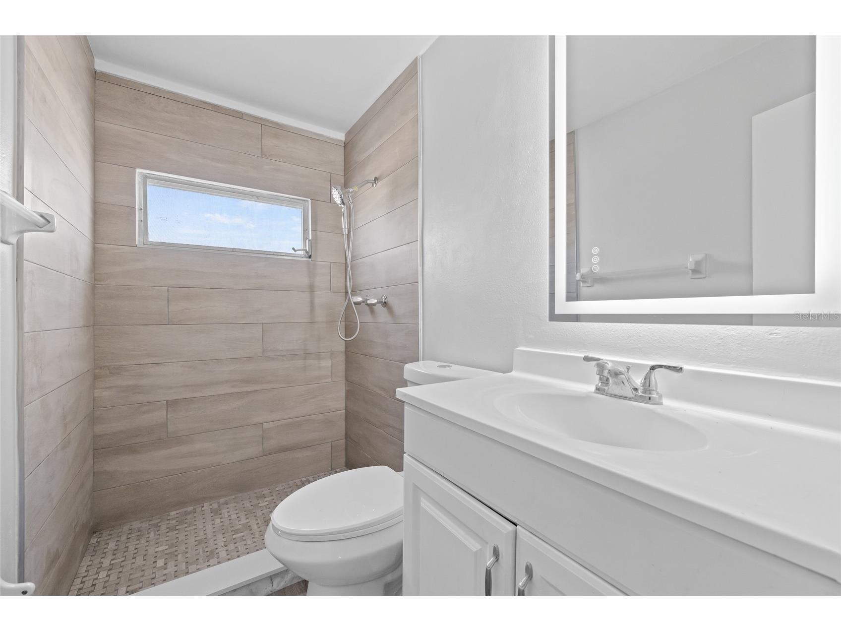 1000 49th Street N #214 Saint Petersburg FL 33710 TB8469369 image15