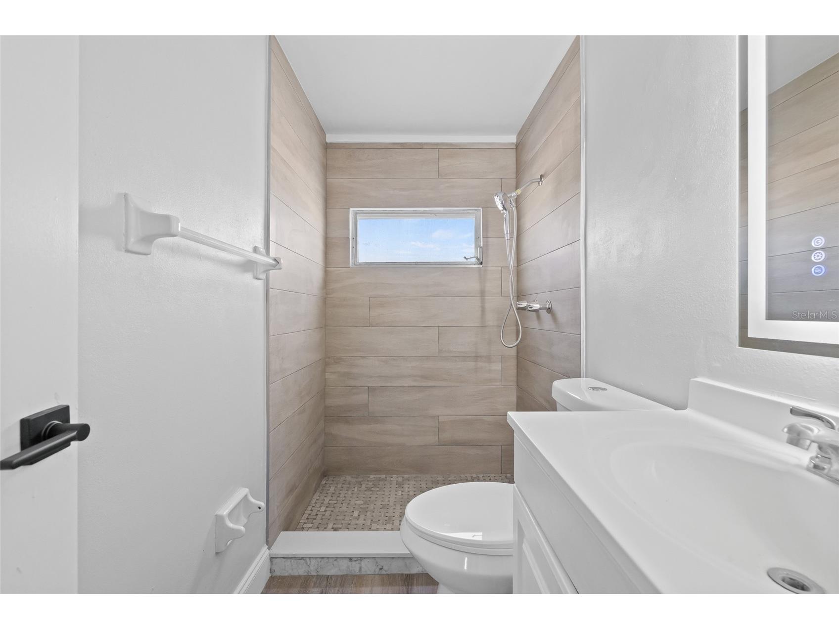 1000 49th Street N #214 Saint Petersburg FL 33710 TB8469369 image16